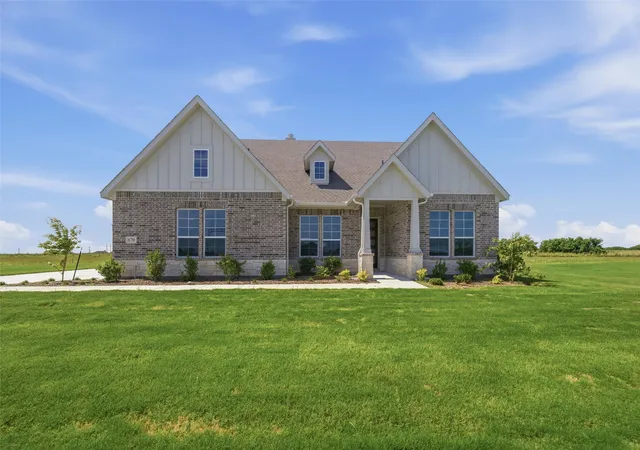 Homes for sale in Valley View, TX | 870 County Road 200, Valley View, TX 76272 | MLS# 21146390