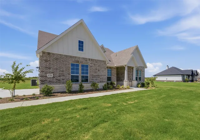 Homes for sale in Valley View, TX | 870 County Road 200, Valley View, TX 76272 | MLS# 21146390