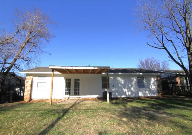 15th image of 9830 Bluffcreek Dr, Dallas, TX 75227 | MLS# 21146444