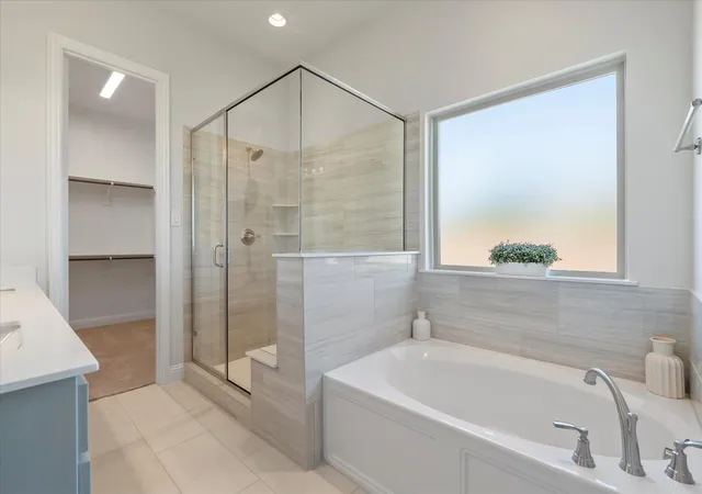 Photo 1 of Sale Pending at 2702 Colby Dr, Mansfield, TX 76063 | MLS# 21146701 | Listing updated on 2026-10-08