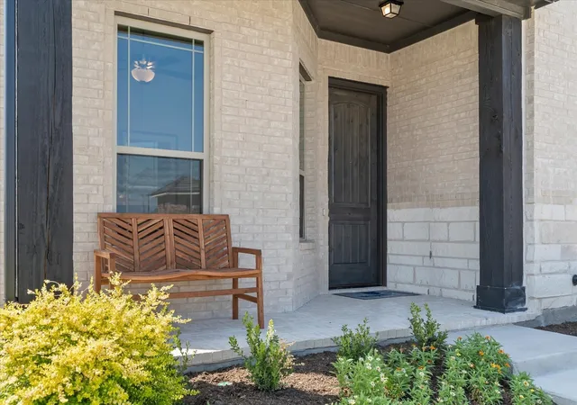 Photo 3 of Sale Pending at 2702 Colby Dr, Mansfield, TX 76063 | MLS# 21146701 | Listing updated on 2026-10-08