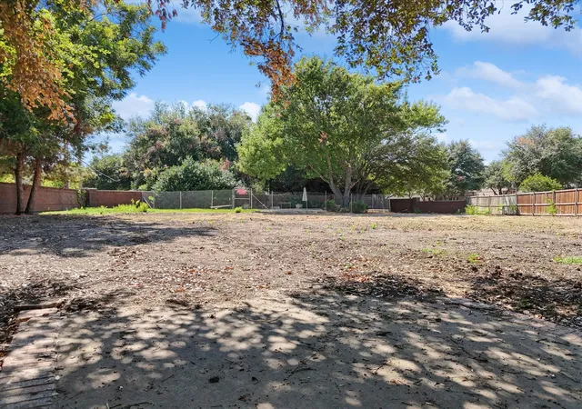 Photo 1 of Land for sale at 2889 Oakbriar Trl, Fort Worth, TX 76109 | MLS# 21146712 | Listing updated on 2026-09-24
