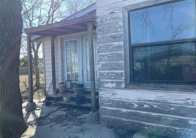 Homes for sale in Iredell, TX | 2473 County Road 199, Iredell, TX 76649 | MLS# 21146770