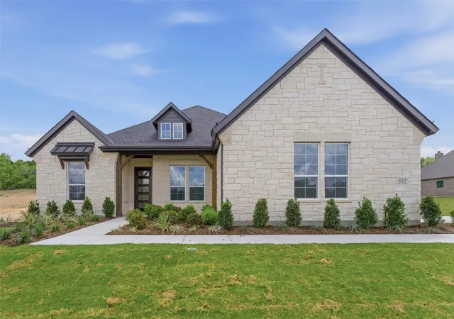 Photo 2 of Single family home for sale at 532 Lantana Dr, Weatherford, TX 76085 | MLS# 21146827 | Listing updated on 2026-09-15