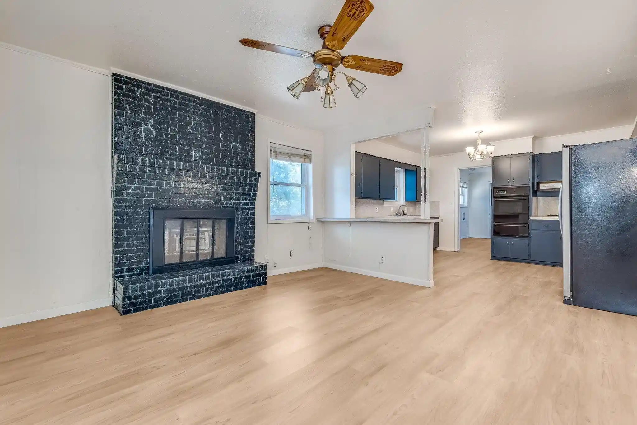 Photo 1 of Single family home for sale at 921 Evans St, Bonham, TX 75418 | MLS# 21147059 | Listing updated on 2026-06-04