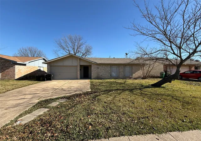 Photo 1 of Sale Pending at 1334 Rutherford Dr, Mesquite, TX 75149 | MLS# 21147852 | Listing updated on 2026-08-26