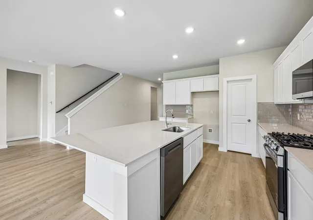 Photo 3 of Single family home for sale at 729 Vineyard Wy, Forney, TX 75126 | MLS# 21147903 | Listing updated on 2026-10-07