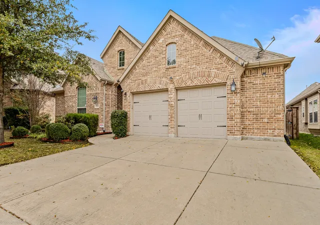 Photo 2 of Sale Pending at 1026 Longhill Wy, Forney, TX 75126 | MLS# 21147792 | Listing updated on 2026-08-18