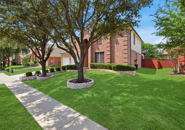 Photo 3 of Single family home for sale at 2409 Tahoe Ln, Denton, TX 76210 | MLS# 21148020 | Listing updated on 2026-08-17