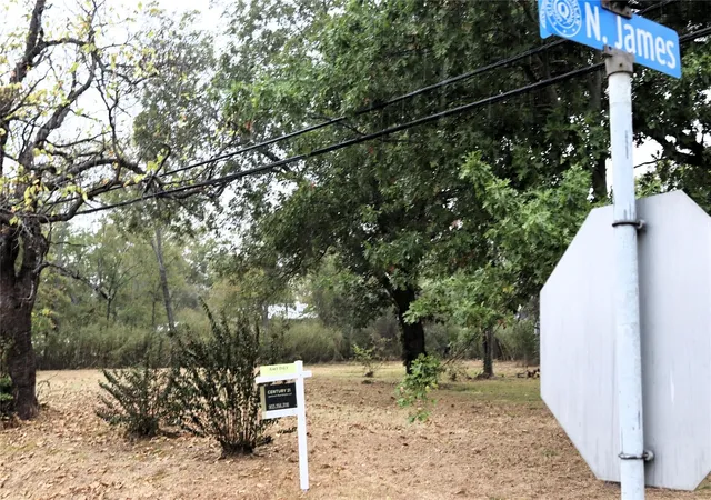 Photo 4 of Land for sale at 500 W Main St, Quinlan, TX 75474 | MLS# 21148666 | Listing updated on 2026-09-29