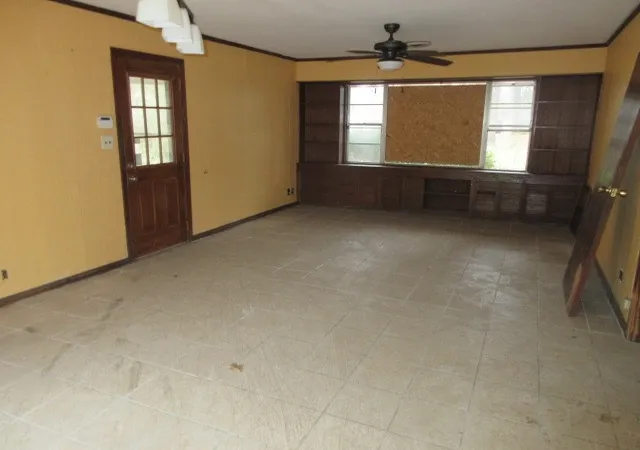 Photo 3 of Sale Pending at 6303 Garden Oaks Dr, Shreveport, LA 71129 | MLS# 21148529 | Listing updated on 2026-08-26