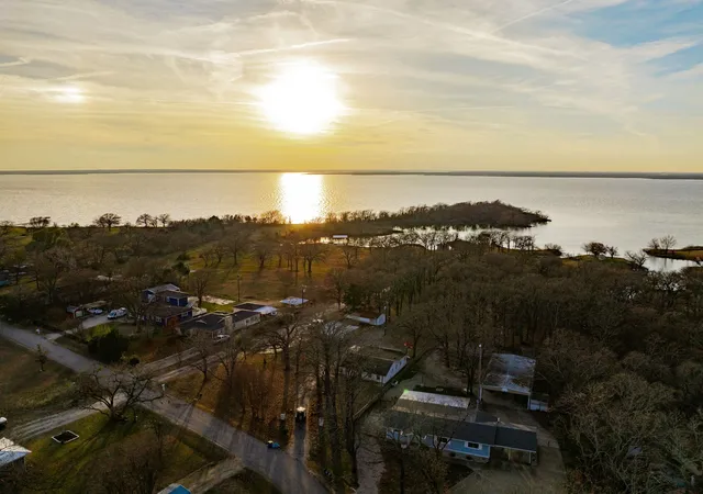 Homes for sale in East Tawakoni, TX | 674 Briggs Row, East Tawakoni, TX 75472 | MLS# 21148630