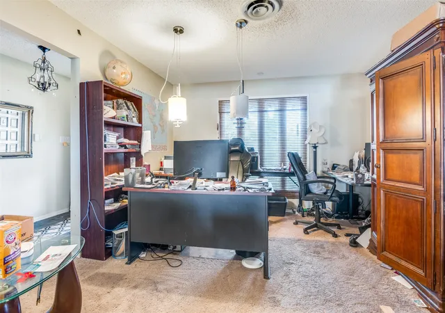 Photo 4 of Single family home for sale at 305 Cedar Creek Ct, Fort Worth, TX 76103 | MLS# 21148818 | Listing updated on 2026-08-26