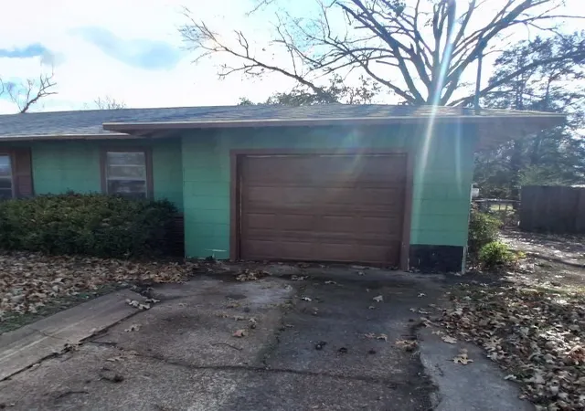 Photo 2 of Sale Pending at 501 W Terrell Ave, Cooper, TX 75432 | MLS# 21147268 | Listing updated on 2026-09-07