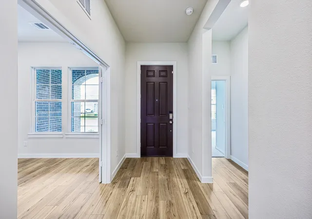 Photo 3 of Single family home for sale at 623 Landry Ln, Forney, TX 75126 | MLS# 21149202 | Listing updated on 2026-10-07