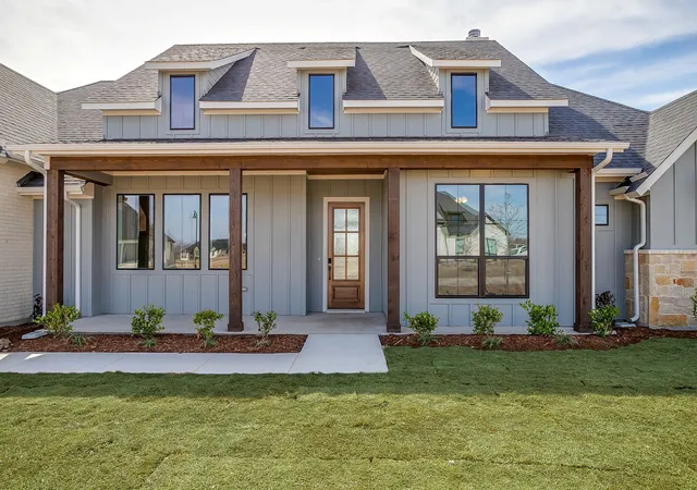 Photo 4 of Single family home for sale at 431 Olson Rd, Waxahachie, TX 75167 | MLS# 21148992 | Listing updated on 2026-09-05