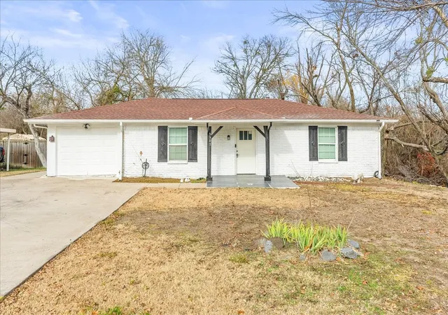2nd image of 5507 Alexander St, Sachse, TX 75048 | MLS# 21144177