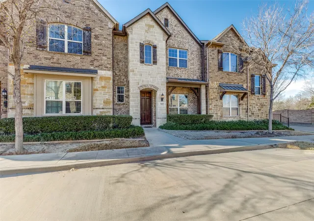 Photo 1 of Townhouse for sale at 828 Rohan Dr, Richardson, TX 75081 | MLS# 21149359 | Listing updated on 2026-08-24