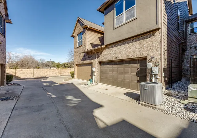 Photo 25 of Townhouse for sale at 828 Rohan Dr, Richardson, TX 75081 | MLS# 21149359 | Listing updated on 2026-08-24