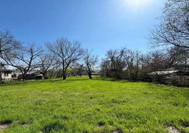 Homes for sale in Cooper, TX | 740 E Waco Ave, Cooper, TX 75432 | MLS# 21149768