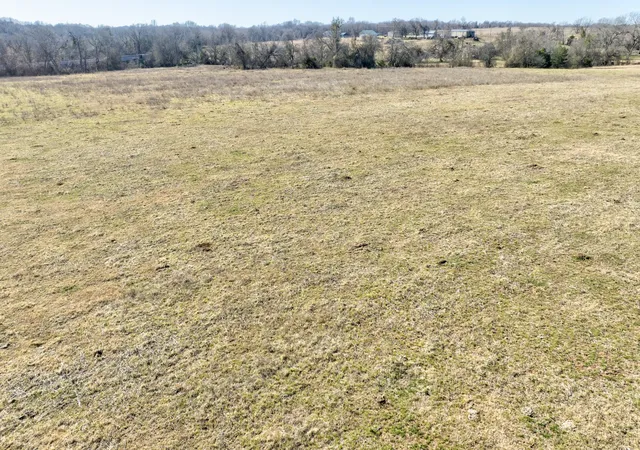 Photo 4 of House for sale at 3356 Old Dorchester Rd, Sherman, TX 75092 | MLS# 21150515 | Listing updated on 2026-08-29