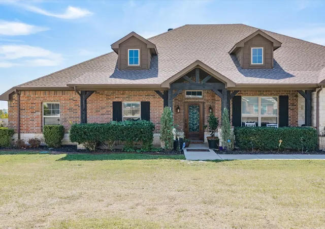 Photo 3 of Single family home for sale at 217 Heather Ln, Decatur, TX 76234 | MLS# 21150612 | Listing updated on 2026-09-25