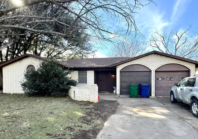 Photo 1 of Sale Pending at 317 N Trail St, Crowley, TX 76036 | MLS# 21150652 | Listing updated on 2026-07-20