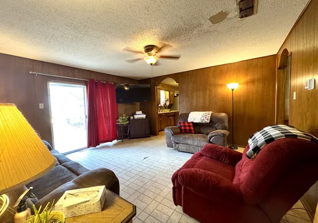 Photo 4 of Sale Pending at 317 N Trail St, Crowley, TX 76036 | MLS# 21150652 | Listing updated on 2026-07-20