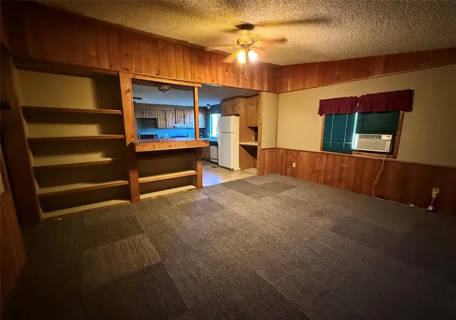 Photo 3 of Manufactured home for sale at 4400 W Park Row Blvd, Corsicana, TX 75110 | MLS# 21150689 | Listing updated on 2026-07-07