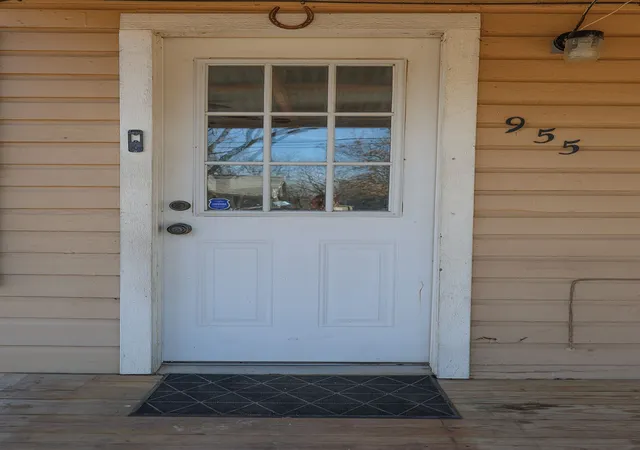 Photo 4 of Single family home for sale at 955 N Stephen Ave, Stephenville, TX 76401 | MLS# 21148443 | Listing updated on 2026-10-07