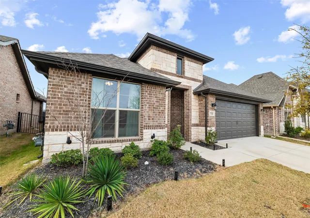 Homes for sale in Joshua, TX | 7737 Oakmeade St, Joshua, TX 76058 | MLS# 21148915