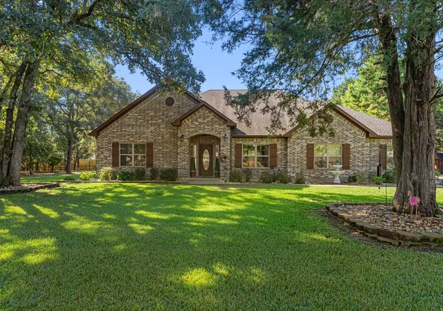 Homes for sale in Mineola, TX | 237 County Rd 2321, Mineola, TX 75773 | MLS# 21150925