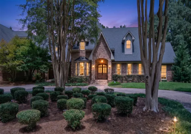 Single family home for sale at 1330 Forest Creek Dr, Shreveport, LA 71115 | MLS# 21151300