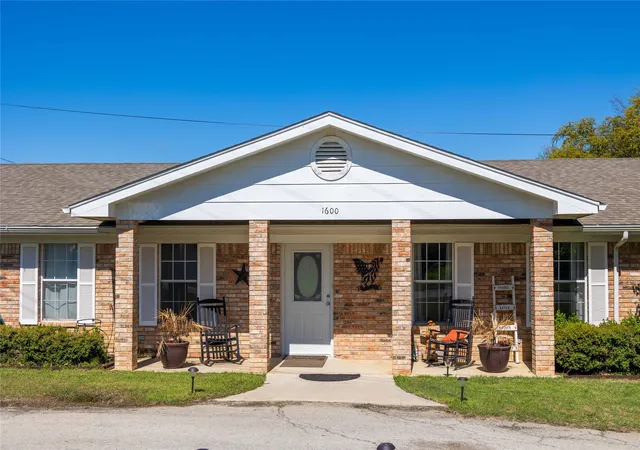 Homes for sale in Brownwood, TX | 1600 Shaw Dr, Brownwood, TX 76801 | MLS# 21151504