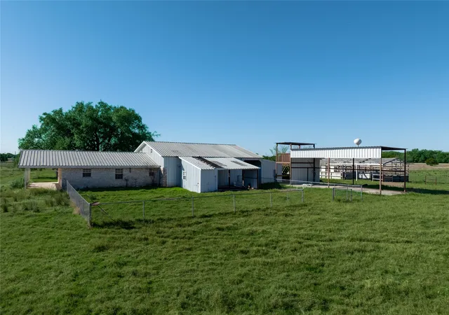 Photo 1 of Single family home for sale at 6862 Fm 2484, Salado, TX 76571 | MLS# 21151413 | Listing updated on 2026-09-22