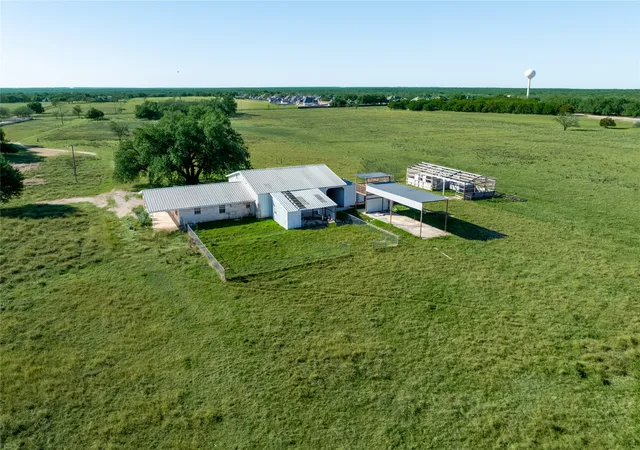 Photo 3 of Single family home for sale at 6862 Fm 2484, Salado, TX 76571 | MLS# 21151413 | Listing updated on 2026-09-22