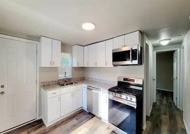 Photo 2 of Single family home for sale at 1221 Stanford St, Greenville, TX 75401 | MLS# 21150010 | Listing updated on 2026-08-18