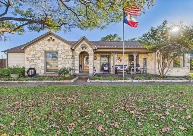 Homes for sale in Irving, TX | 516 E 6th St, Irving, TX 75060 | MLS# 21152260