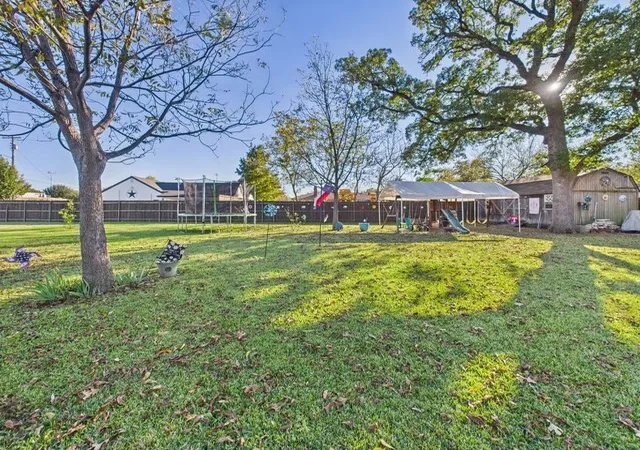 Homes for sale in Irving, TX | 516 E 6th St, Irving, TX 75060 | MLS# 21152260