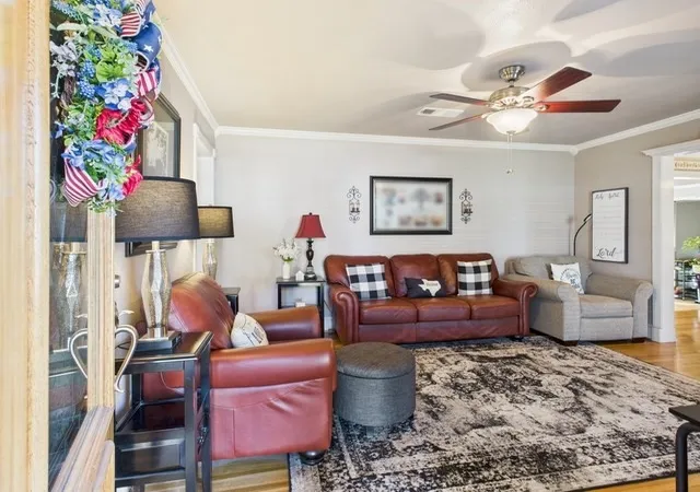 Homes for sale in Irving, TX | 516 E 6Th St, Irving, TX 75060 | MLS# 21152260