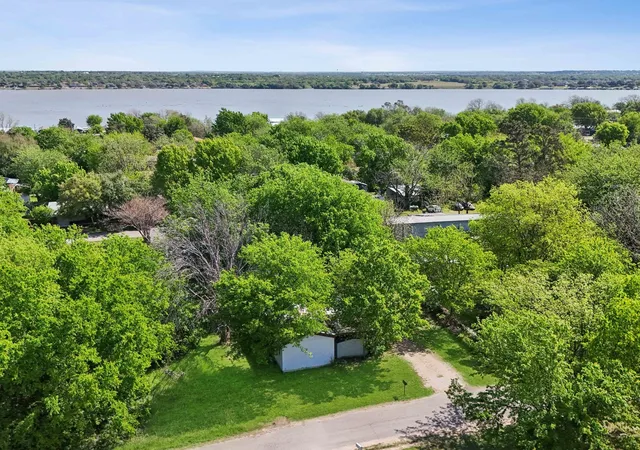 Photo 1 of Manufactured home for sale at 3719 Hedge Row St, Granbury, TX 76048 | MLS# 21151719 | Listing updated on 2026-07-26