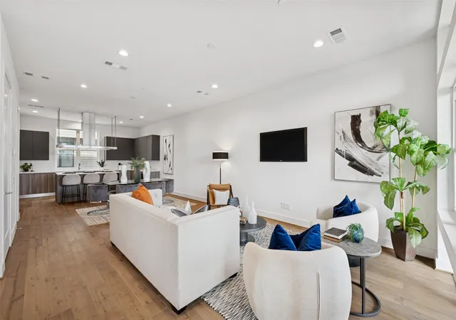 Photo 1 of Townhouse for sale at 3064 Chimes St, Dallas, TX 75219 | MLS# 21152440 | Listing updated on 2026-09-22