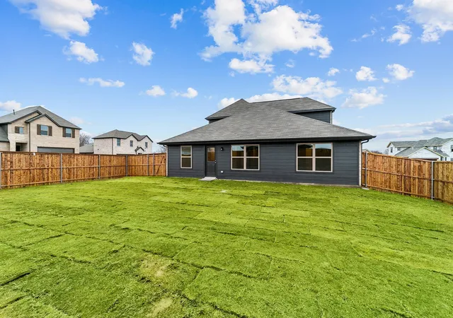 Photo 34 of Single family home for sale at 607 Forest Haven Dr, Van Alstyne, TX 75495 | MLS# 21153056 | Listing updated on 2026-10-07