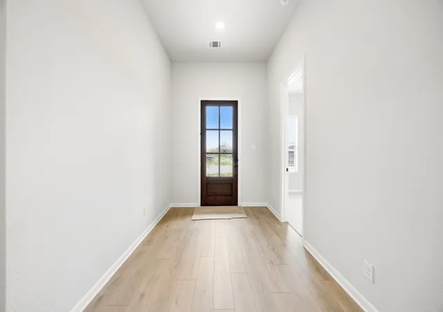 Photo 3 of Sale Pending at 718 Tinsley Meadows Dr, Van Alstyne, TX 75495 | MLS# 21153068 | Listing updated on 2026-08-28