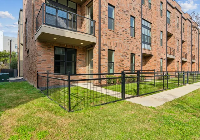 Photo 2 of Townhouse for sale at 3032 Chimes St, Dallas, TX 75219 | MLS# 21153165 | Listing updated on 2026-09-22