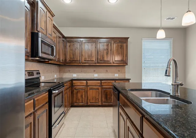 Photo 3 of Single family home for sale at 1037 Doe Meadow Dr, Burleson, TX 76028 | MLS# 21151823 | Listing updated on 2026-10-03