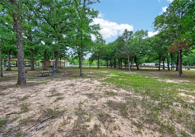 Homes for sale in Mabank, TX | 7129 Kayak Dr, Mabank, TX 75156 | MLS# 21153309