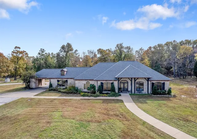 Photo 3 of Single family home for sale at 12001 St Hwy 31, Malakoff, TX 75148 | MLS# 21153501 | Listing updated on 2026-10-04