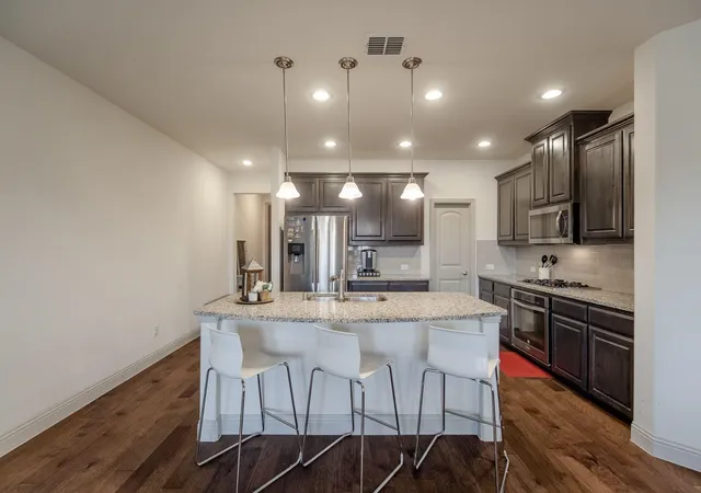 Photo 3 of Townhouse for sale at 1224 Wiltshire Dr, Allen, TX 75013 | MLS# 21153381 | Listing updated on 2026-08-31