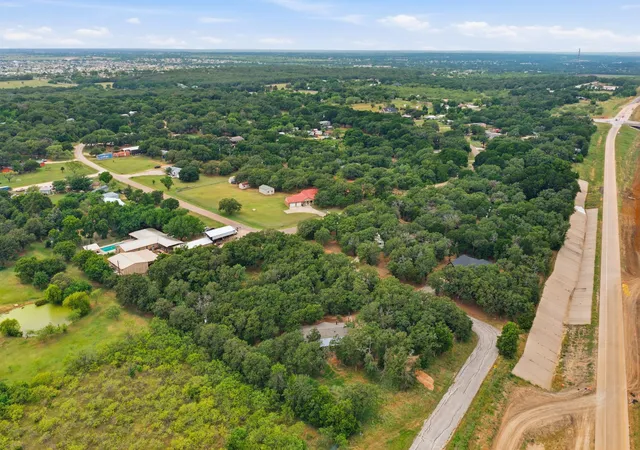 Homes for sale in Joshua, TX | 2109 Timber Top Trl, Joshua, TX 76058 | MLS# 21153268